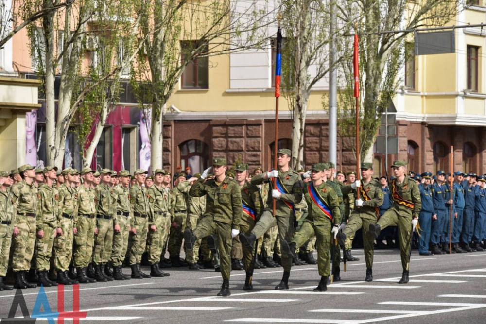 В Донецке состоялась первая открытая репетиция парада к 9 мая