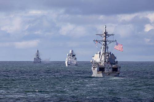 Sohu: флот США вскоре может «заплатить большую цену» за «наглое поведение» в отношении России