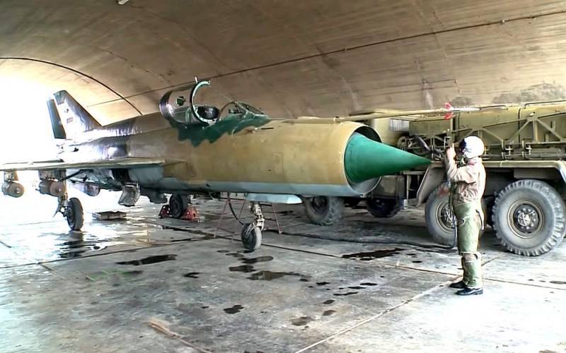 Армия маршала Хафтара потеряла МиГ-21 прямо во время военного парада