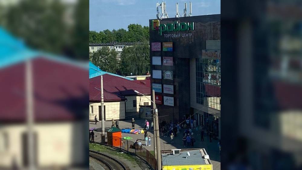Двоим детям потребовалась экстренная помощь после взрыва батута в Барнауле
