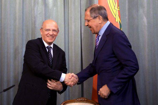 Посланец ЕС — глава МИД Португалии прибыл в Москву на переговоры с Лавровым