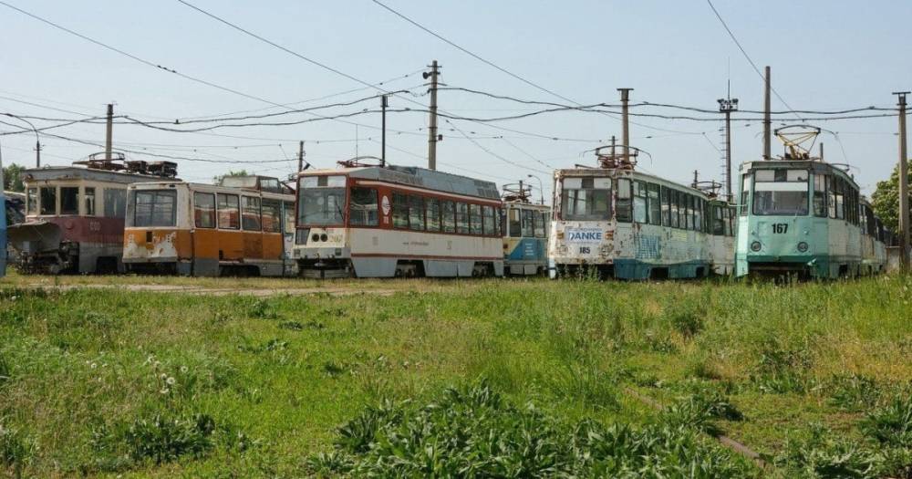 Русский мир во всей красе: Журналист показал "кладбище" трамваев в Луганске (ФОТО)