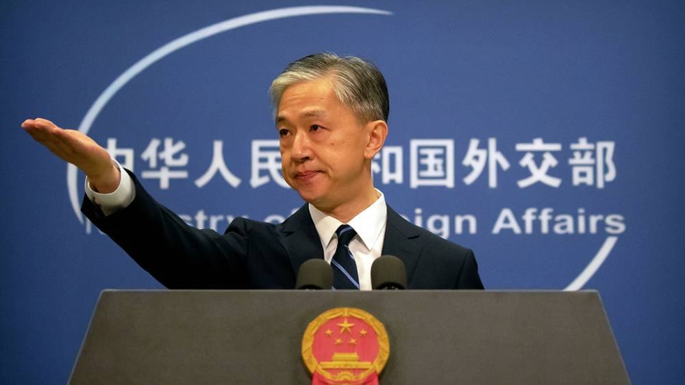 МИД КНР осудил попытки спецслужб Запада свалить на Пекин «создание» COVID-19
