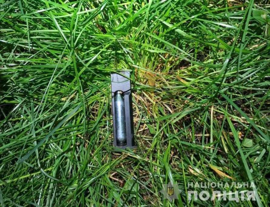 В Кременчуге мужчина в состоянии наркотического опьянения открыл стрельбу по полицейским
