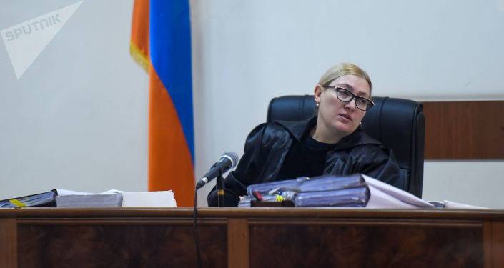 Суд в Ереване перенес заседание по делу Роберта Кочаряна на 11 мая