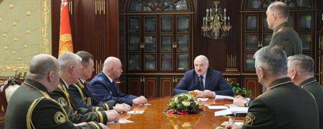 Александр Лукашенко лишил званий свыше 80 бывших силовиков
