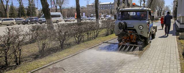 Почти 30% тротуаров Новосибирска требуют ремонта