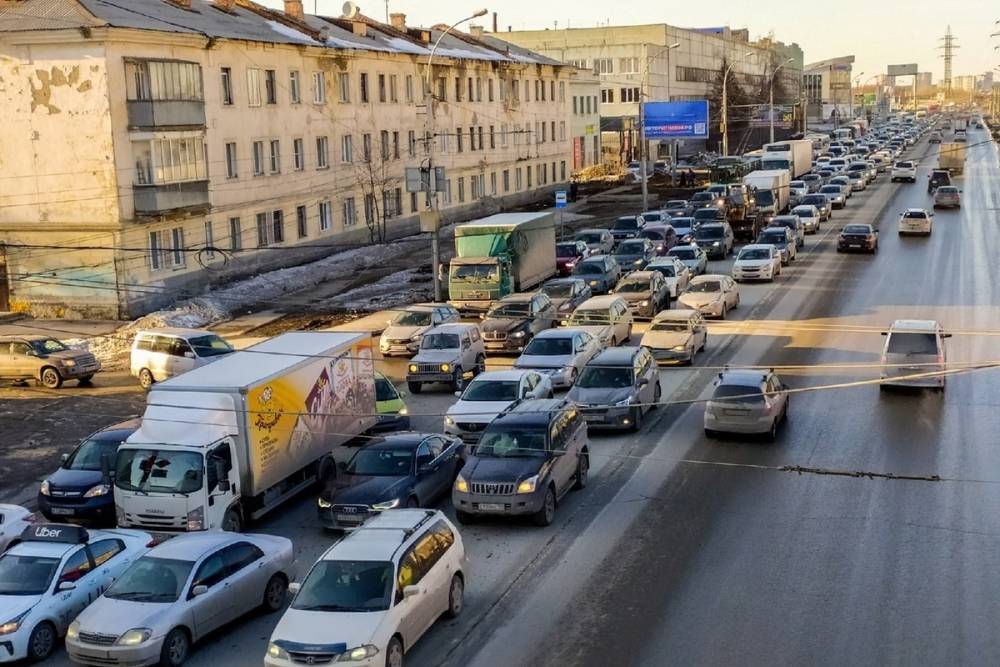 Грузовикам временно запретят ездить по Станционной в Новосибирске