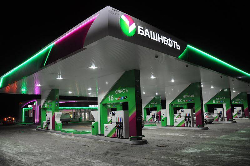 Жители Башкирии пожаловались Хабирову на цены на бензин
