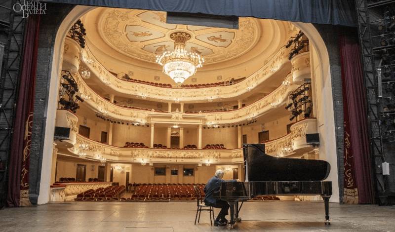 БСК подарила Башкирскому театру оперы и балета рояль стоимостью 14 млн рублей
