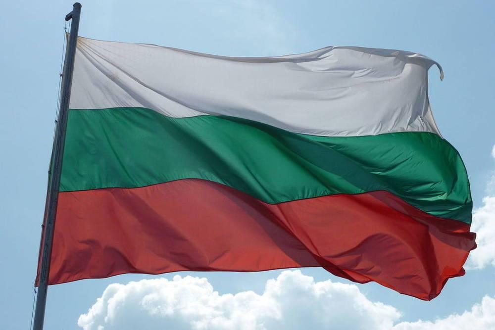 Консульские службы Болгарии начали прием документов россиян на визы
