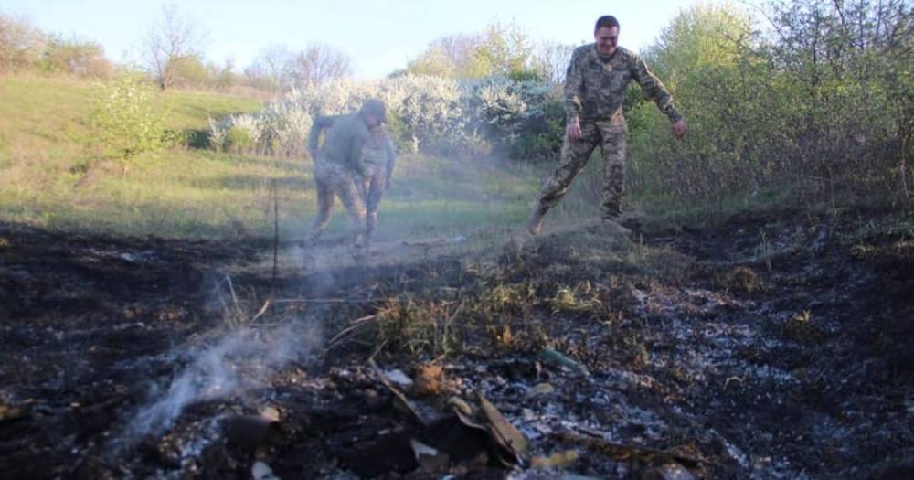 На Донбассе боевики выпустили управляемую ракету: вблизи Попасной произошел пожар