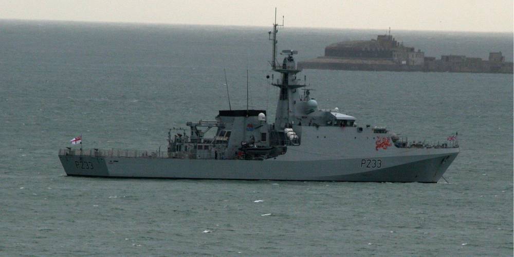 Британия направила два патрульных корабля к острову Джерси после угроз Франции о блокаде