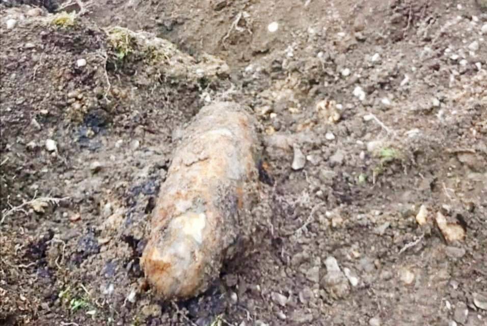 В Невском районе при проведении земляных работ нашли неразорвавшиеся снаряды времен ВОВ