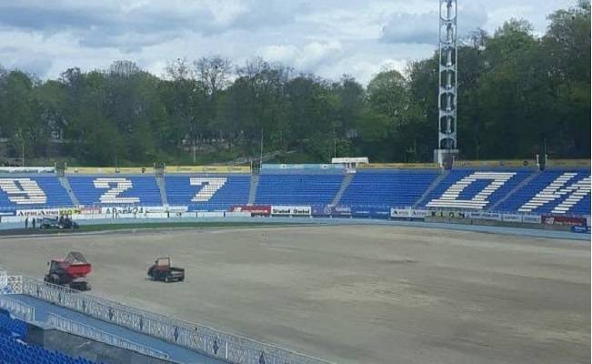 На клубном стадионе Динамо завершили демонтаж старого газона