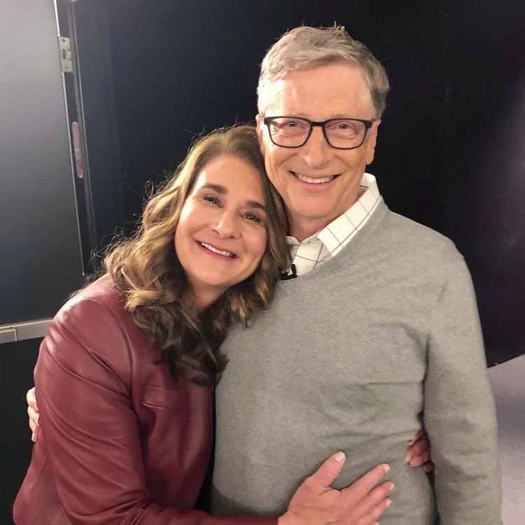 Супруга и дети Гейтса перед разводом уехали отдыхать без него
