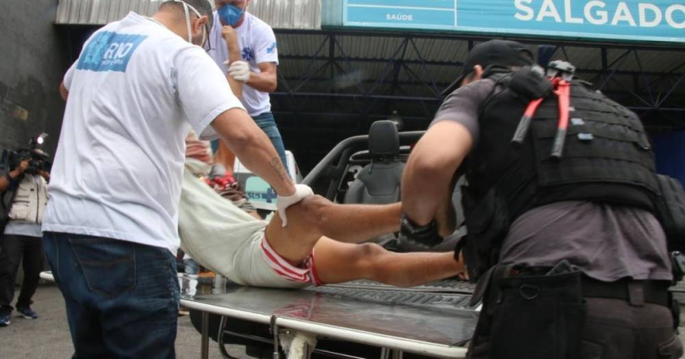 Число погибших в результате самом кровавой спецоперации в Рио-де-Жанейро возросло до 25 человек (3 фото)