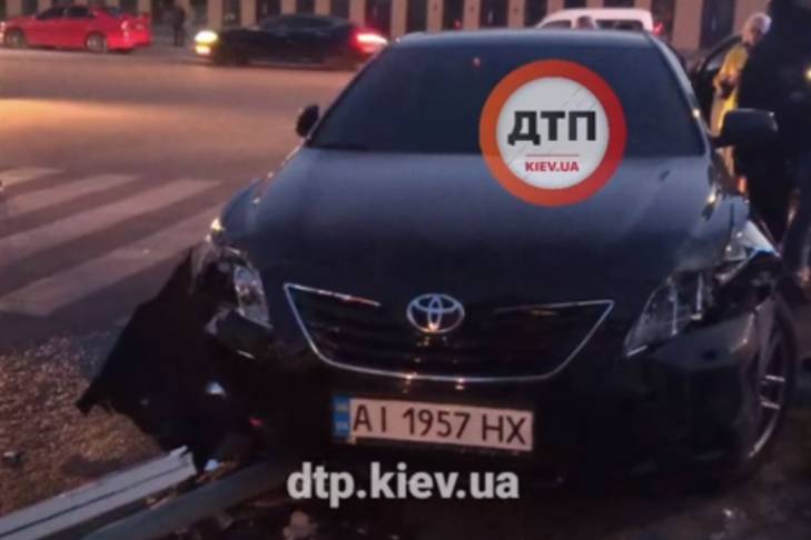 Под Киевом пьяный водитель сбил подростка и скрылся