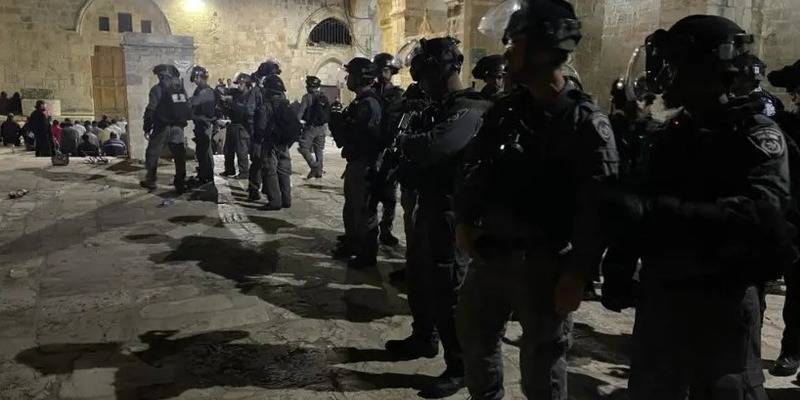 Столкновения на Храмовой горе в Иерусалиме – фото, видео, данные о пострадавших - ТЕЛЕГРАФ