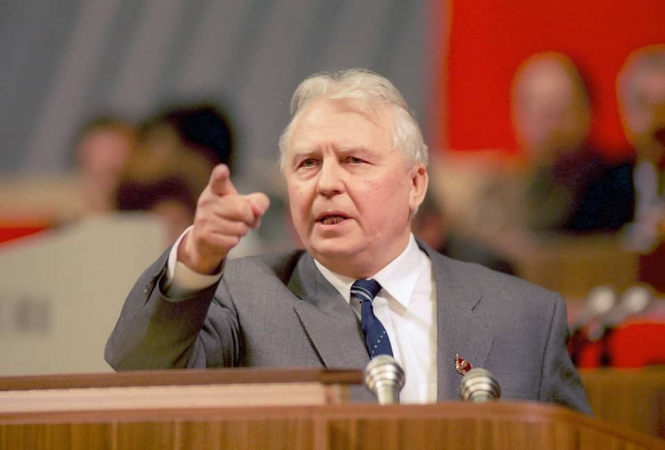 Умер один из лидеров КПСС Егор Лигачев