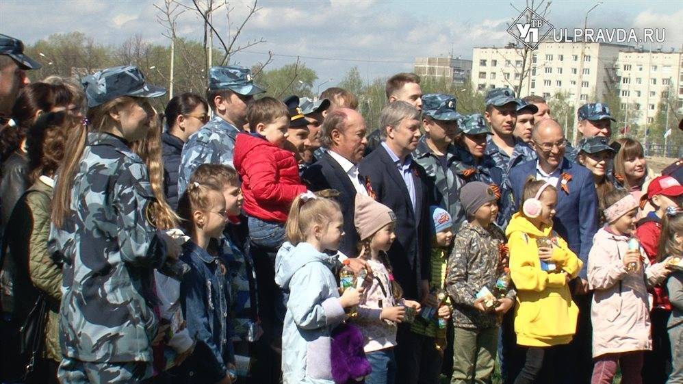 На территории ульяновского технического университета высадили «Сад Памяти»