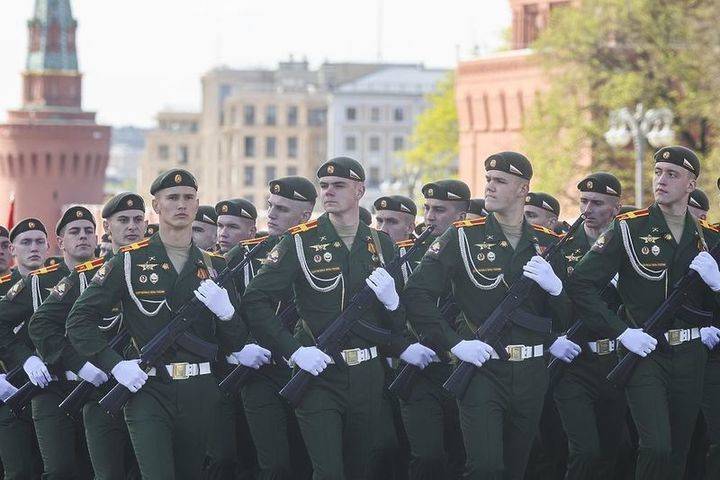Британию на параде Победы в Москве будет представлять зампосла