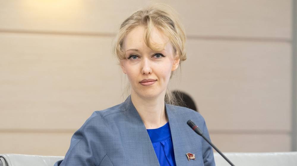 Депутат Мосгордумы Енгалычева поддержала ковид-диссидентов из КПРФ