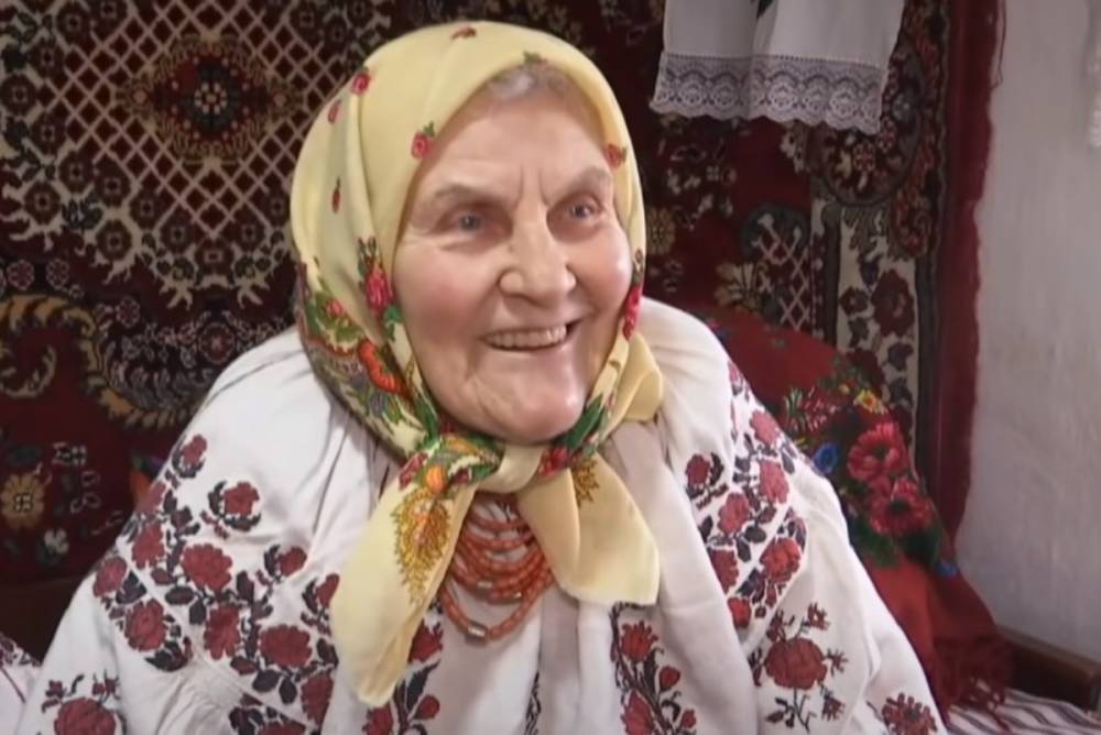 82-летняя винничанка покорила сеть: видео с украинкой посмотрело уже миллион человек