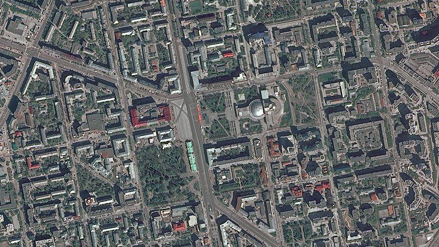 «Роскосмос» снял с орбиты парады Победы в городах России
