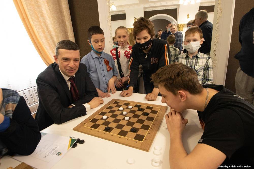 Шах и мат: в Томске подвели итоги турнира ко Дню Победы для «особенных» спортсменов