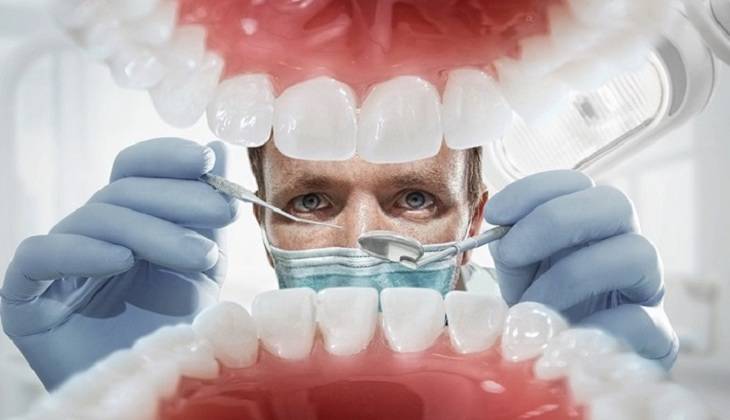 Стоматолог рассказал, на что «способны» зубные пасты