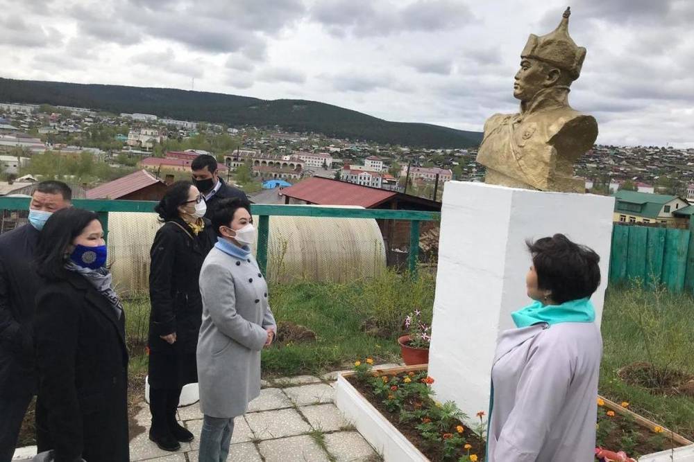Министр иностранных дел Монголии приехала в Бурятию