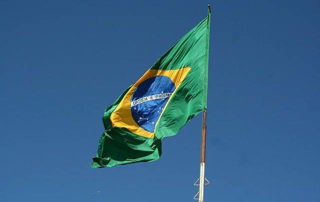 Бразилия запретила иностранцам въезд в страну наземным и водным путём