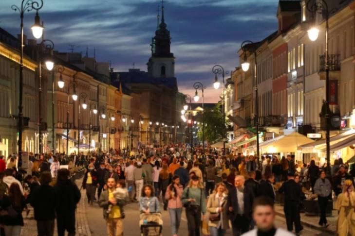 Польша упростит условия трудоустройства украинцев