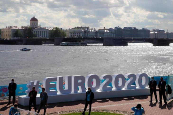 Румыния озвучила правила въезда для украинцев, которые хотят стать зрителями на Евро-2020