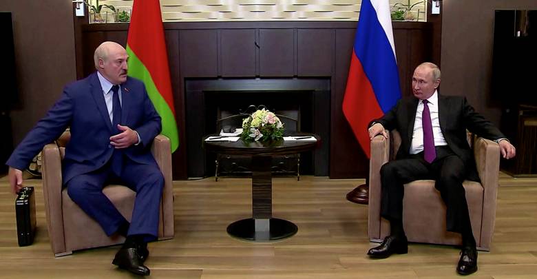 Лукашенко раскрыл содержимое чёрного чемоданчика со встречи с Путиным
