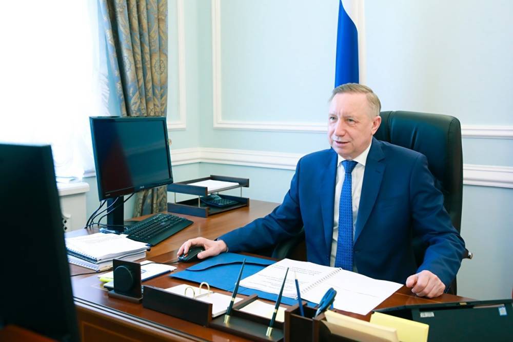 Беглов за день до старта ПМЭФ заявил, что ситуация в ковид в Петербурге «непростая»