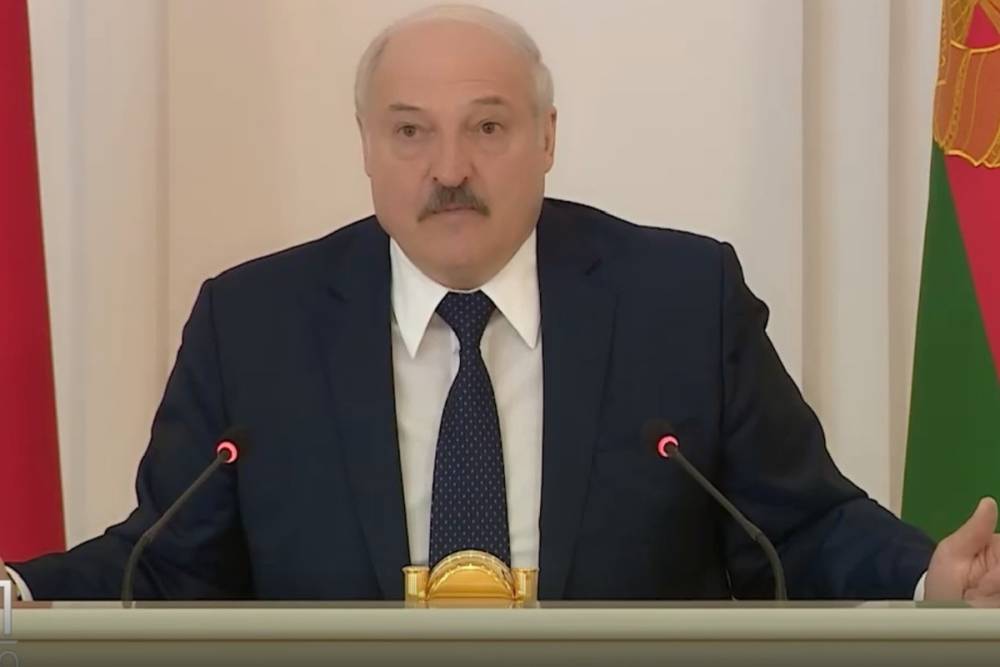 Лукашенко: может мы с Путиным на той шхуне пройдём в Крым
