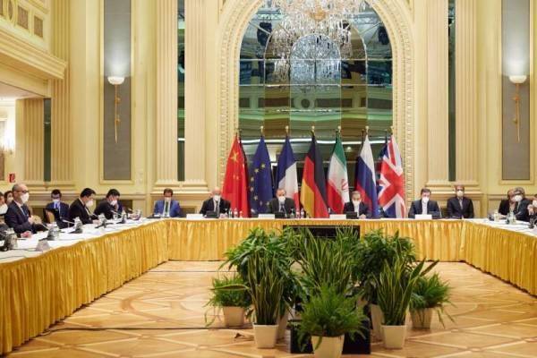 Иран: На переговорах в Вене остаются «сложные, но не непреодолимые» препятствия