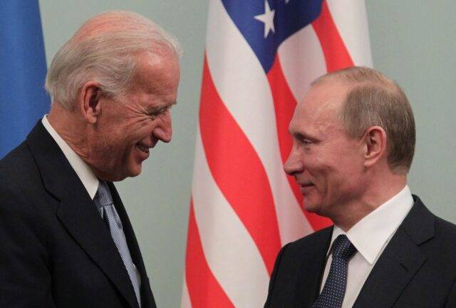США не намерены отказываться от встречи Путина и Байдена из-за приписываемой России кибератаки