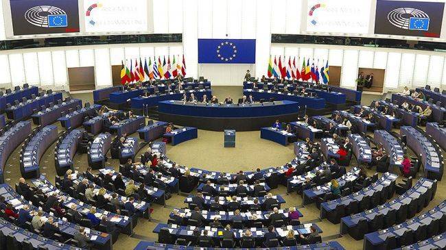Европарламент намерен призвать к новым санкциям против России