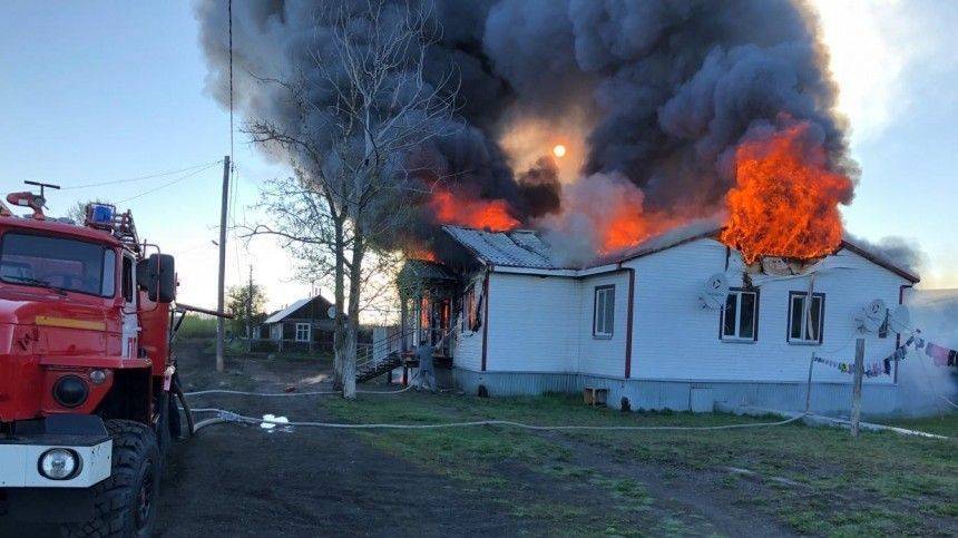 Два человека погибли в результате жуткого пожара на Камчатке — фото
