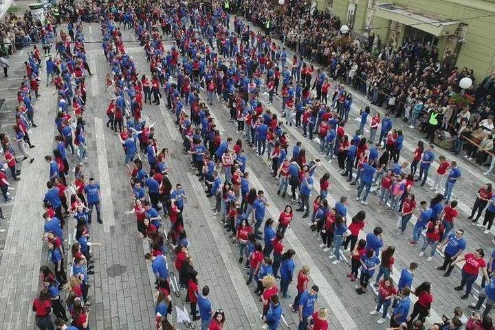 «Мы зубы выбьем всем» в Железноводске устраивают песенный флешмоб