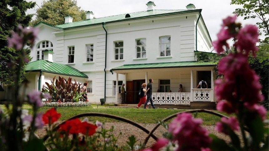 Путин поздравил музей-усадьбу «Ясная Поляна» со столетием