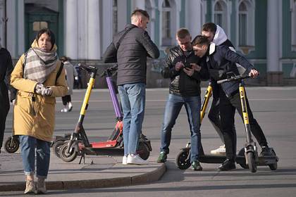 Власти уточнили запрет электросамокатов в Петербурге