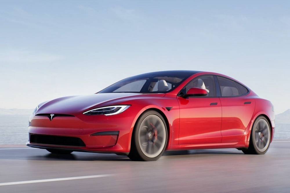 Tesla представила самый быстрый электромобиль Model S Plaid