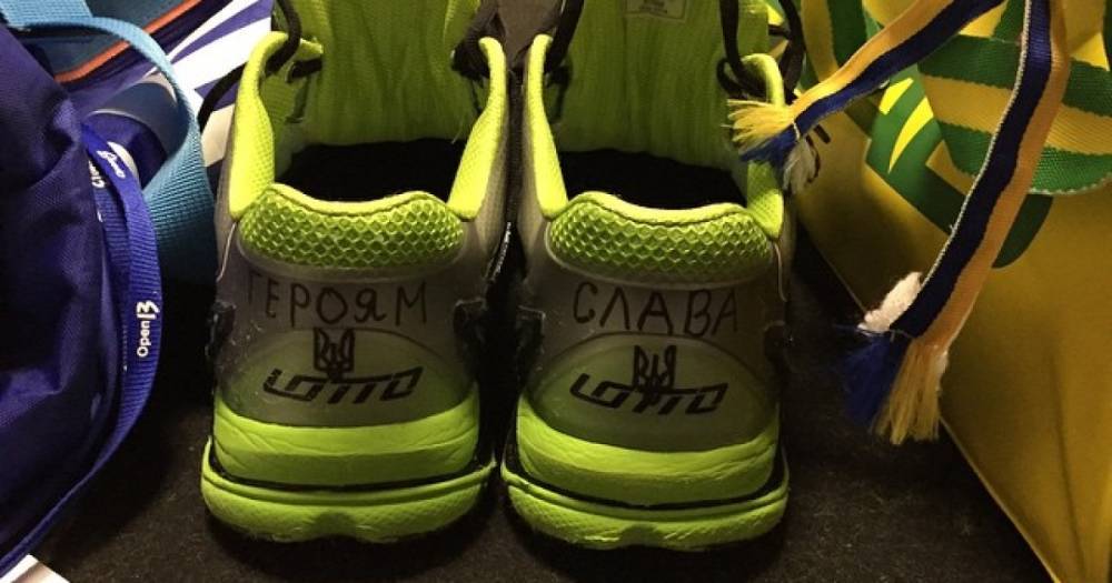Украинский теннисист Стаховский высмеял заявления об "аполитичности УЕФА" (ФОТО)