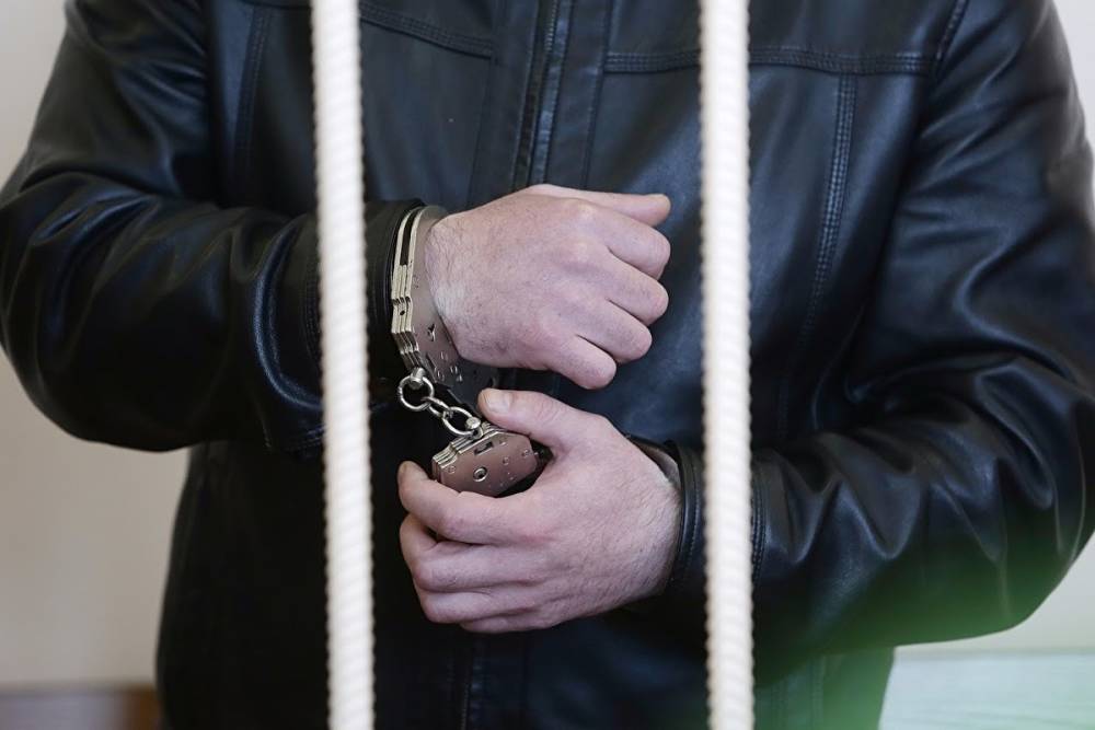 В Куртамыше мужчину приговорили к 9 годам колонии за хищение 700 рублей и сигарет