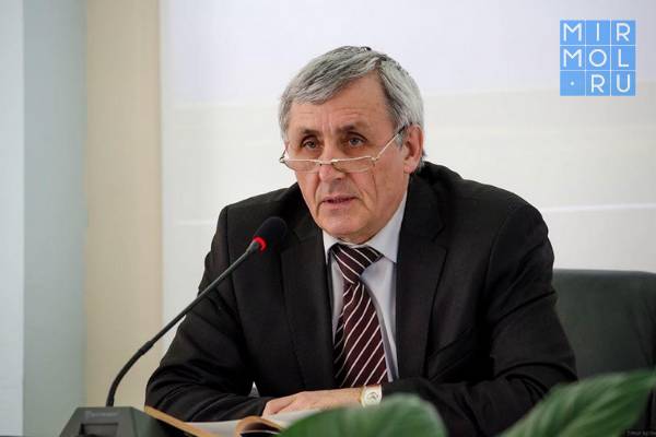 Эдуард Уразаев: «Сергей Меликов уже достаточно хорошо разобрался в основных проблемах республики и понимает, как их решать»