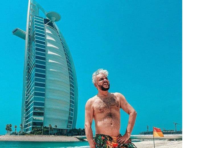 Филипп Киркоров опубликовал снимок с голым торсом на пляже в Дубае